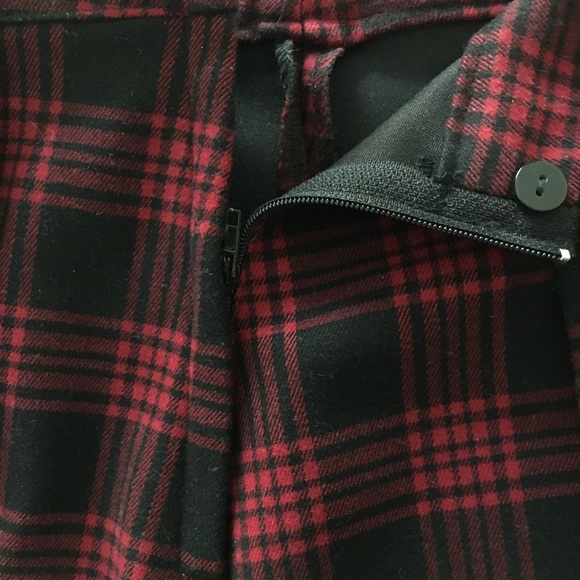 Plaid Skirt - Picture 4 of 4